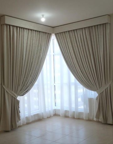 Curtain Guide